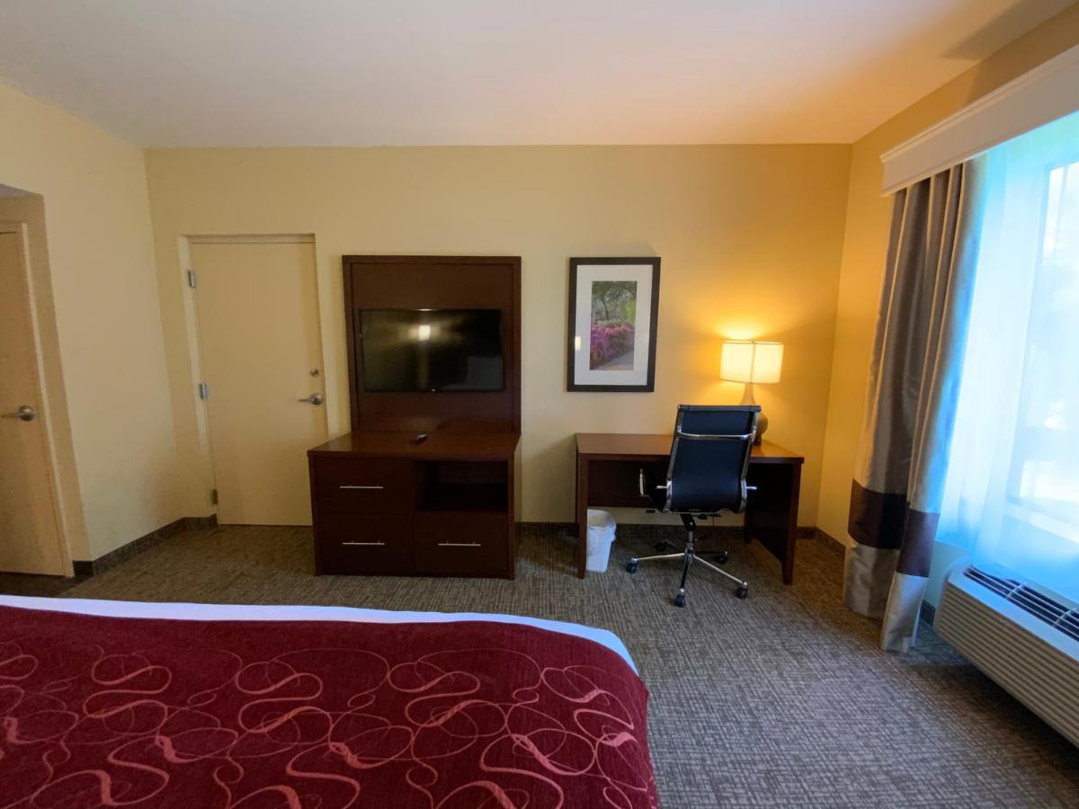 Comfort Suites Fredericksburg North Экстерьер фото